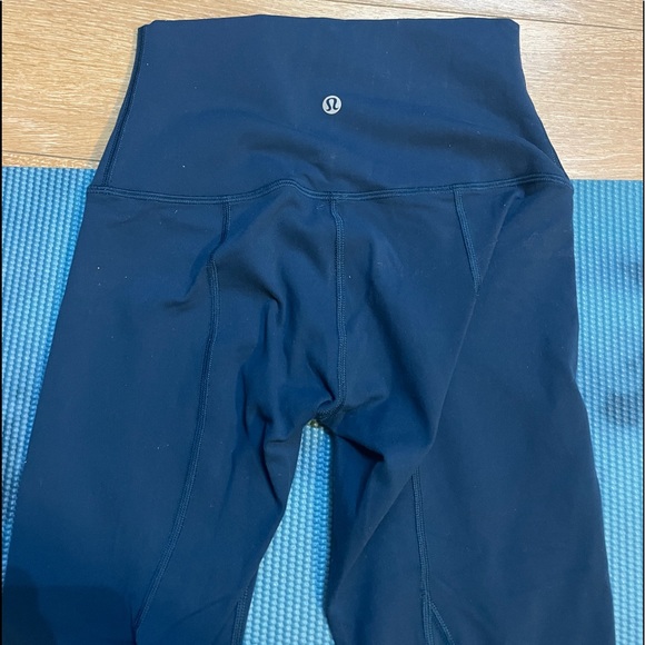 Lululemon tights - Picture 1 of 4